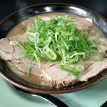 重厚軍団 - 重厚ラーメン（800円）