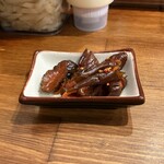 横浜家系ラーメン 三郷家 - 漬物無料。