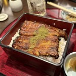 鰻 高之屋 銀座本店 - ■うな重 ￥4.800 山椒たっぷりかけました♪