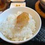 中華川菜 蓮華 - 先ずは中華風刺身でご飯をいただきました。