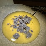 隼 - 濃いめで黒め　ハンマーヘッドシャーク　フカヒレ　黒トリュフ