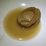 隼 - 時間という滋味深さ　吉浜鮑　戻し汁ソース