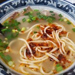 蘭州拉麺店 火焔山 - 少しづつ。