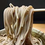 なぜ蕎麦にラー油を入れるのか。 池袋西口店 - 