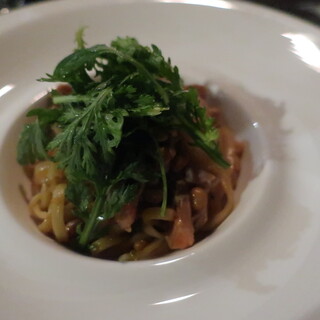 ボア・ド・ニュイ・ハコ_1