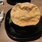 アプサラ レストラン&バー - スリランカカレーのバナナリーフ包み