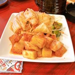 丸光苑 - キムチ盛り合わせ