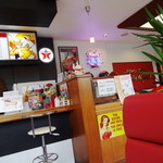 ヴィンテージ - アメリカンテイストな店内