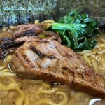 豚虎ラーメン - 「ゴロゴロ」の概念が覆ったわ。。