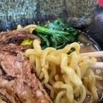 豚虎ラーメン - 麺かため、にしたんだけど、