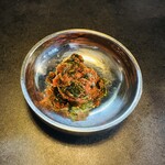 RAMEN HITONI YASASHIKU - 【煮干あっさり＝tpニラ辛】