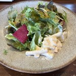 宇都宮野菜巻串焼き こっこのすけ - 前菜のサラダ