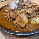 ジャパニーズ スパイス カリー ワッカ - 近景:チキンカレールー