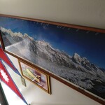 ネパーリチュロ - お店の外観（入り口付近、階段で2階へ）