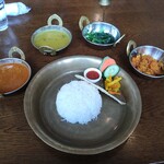 ネパーリチュロ - ダルバーセット