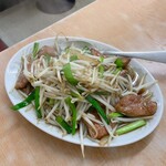 龍門飯店 - 料理写真:ニラレバ炒め