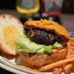 MARY BURGER  - ベーコンチーズバーガー　1780円