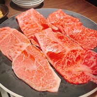 東京食肉市場直送 肉焼屋 D-29 広尾店 - 