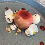 800°DEGREES ARTISAN PIZZERIA - 姫リンゴに見立てたキャラメルムース