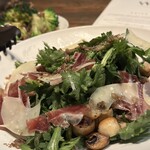 ダブリュー青山 ザ セラーアンドグリル - 