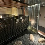 せせらぎを聴きながら 品川駅前店 - 