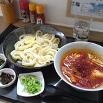 ホルモンうどん 大袋出陣 - 平打ち麺_辛ホルモンつけ汁