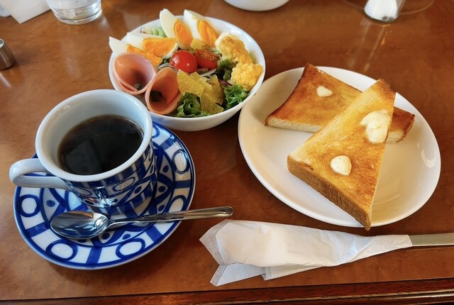 Bee Cafe （ビー カフェ） - 八幡前/喫茶店 | 食べログ