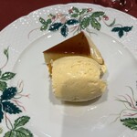 かわむら - プリンとバニラアイス