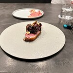 パルコ フィエラ - 北海道産鴨、トレビス自家製お酢、千葉ヴィンヤードの二番ぶどうを圧搾、煮詰めたソース  