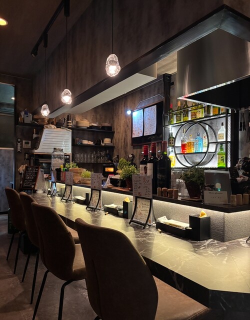 12/20 夜　1階16列 Bistro Seventeen Reservation - Shiki/Dining bar | Tabelog