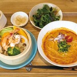 地産地消のゆったりカフェ さんち - 