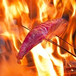 海鮮丸 - わら焼き風景