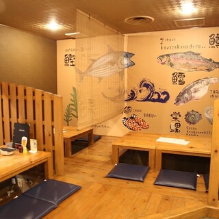 木を基調とした和モダン空間◆カウンター・掘りごたつ・座敷席有