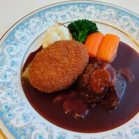 レストラン香味屋 - ビーフシチューとメンチのセット