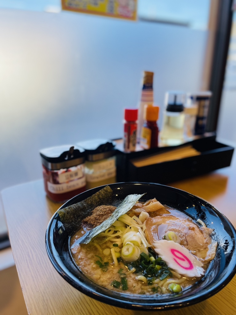 【中古】 今すぐ食べたい！すごいラーメン ２０１２年版/辰巳出版/ラーメンデータバンク 今すぐ食べたい!すごいラーメン 2010年版 (タツミムック) | 株式