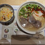牛家兄弟 蘭州牛肉麺 新宿西口店 - 牛肉麺炒飯セット