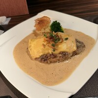 旬菜ステーキ処 らいむらいと - らいむらいとチーズハンバーグ