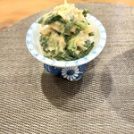 憩酒屋 よりみち - 春菊とみょうがのぬた和え