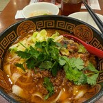 坂上刀削麺 - 