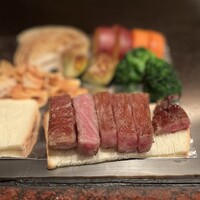 ビフテキのカワムラ 三宮本店 - 美しいおにく！