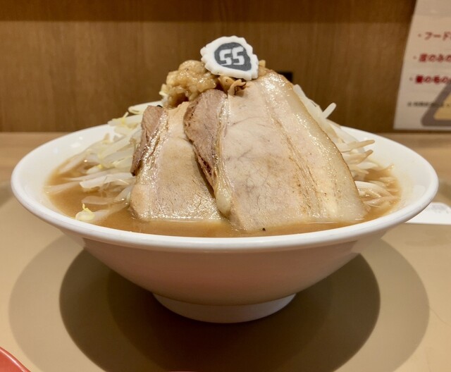 フジヤマ55 ミュープラット神宮前店 - 神宮前/ラーメン | 食べログ