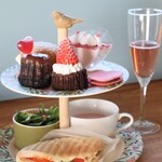CAFE Tea Tree - 【2025.02】アフタヌーンティーランチ・全部のせ(税込2,300円)
