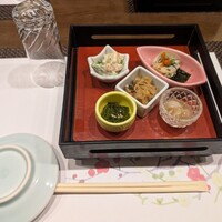 鮨政 西口店 - まずは前菜の皆さんから登場〜