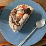 パティスリー リョーコ - 1/2は次の日に残すって決めたのに