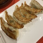 中国料理 四川  - 焼きギョウザ6個　520円