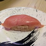 回転寿司 みさき - 料理写真:「マグロ 中トロ 121円(税込)」