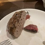 肉塊UNO - 繋なしのハンバーグ