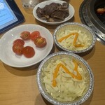 名古屋ビール園　浩養園 - お代わり4回目、トマト、チーズ