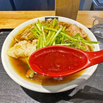 超純水採麺 天国屋 - 比内地鶏のスープなのですが、ラーメンと言うよりまさしく「秋田きりたんぽ鍋」そのもの