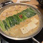 博多もつ鍋おおやま 博多デイトス - もつ鍋みそ味